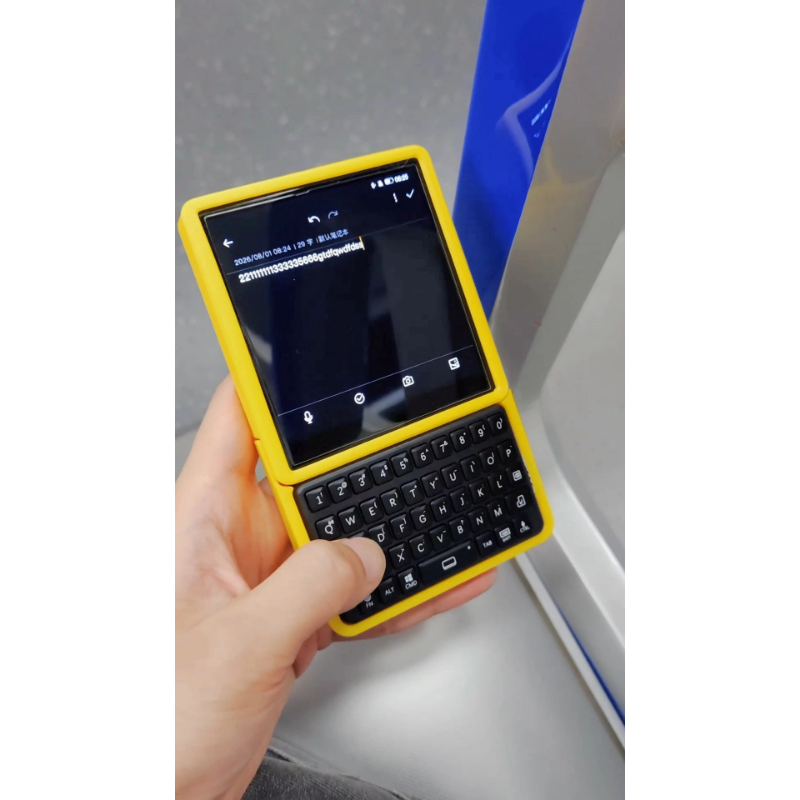 Coolpad Small Cube CPDAY10用キーボ - Retro Gaming Phone のレビューと価格